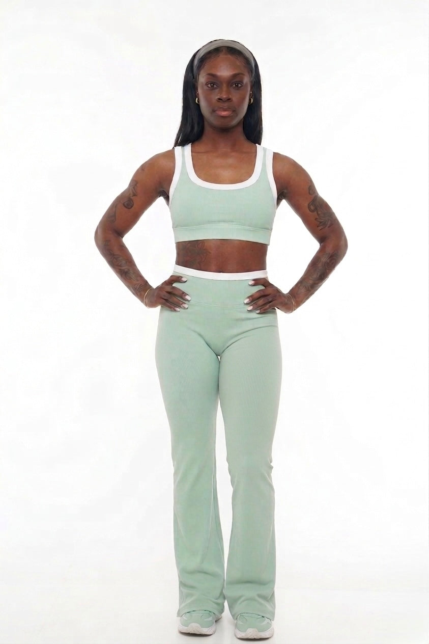 The Ribbed Flare Set