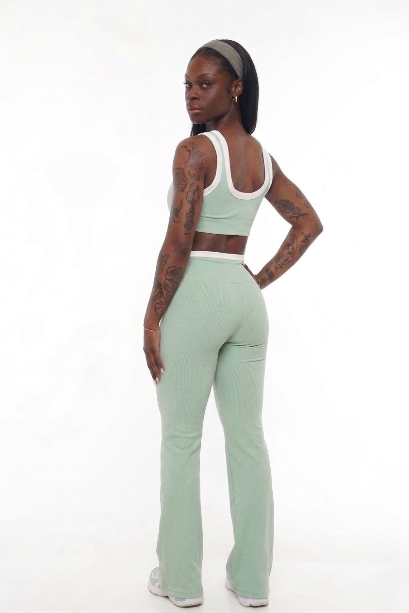 The Ribbed Flare Set