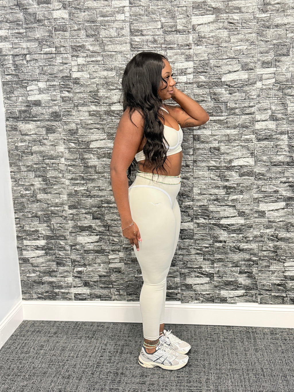The Cream Contour Illusion Set